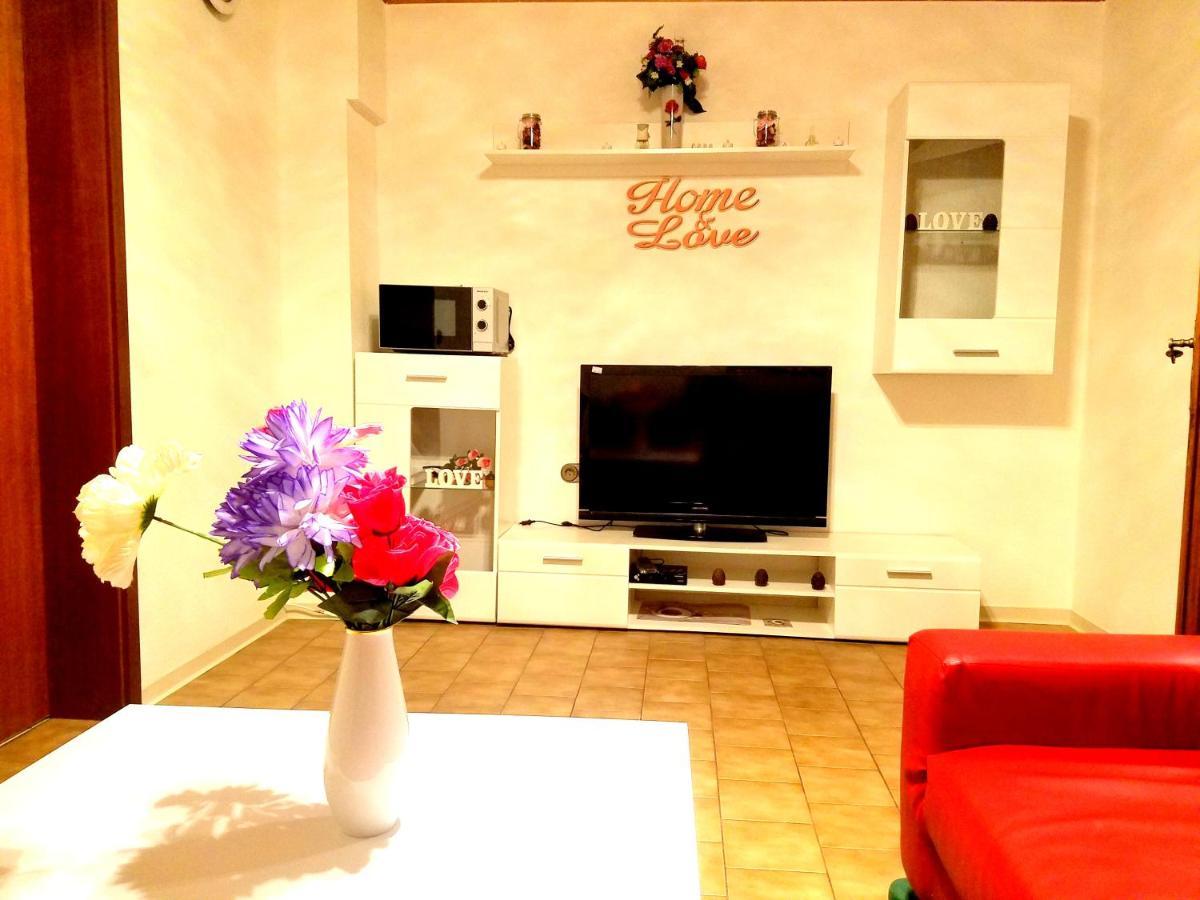 פראידברג Ferienwohnung In Friedberg מראה חיצוני תמונה